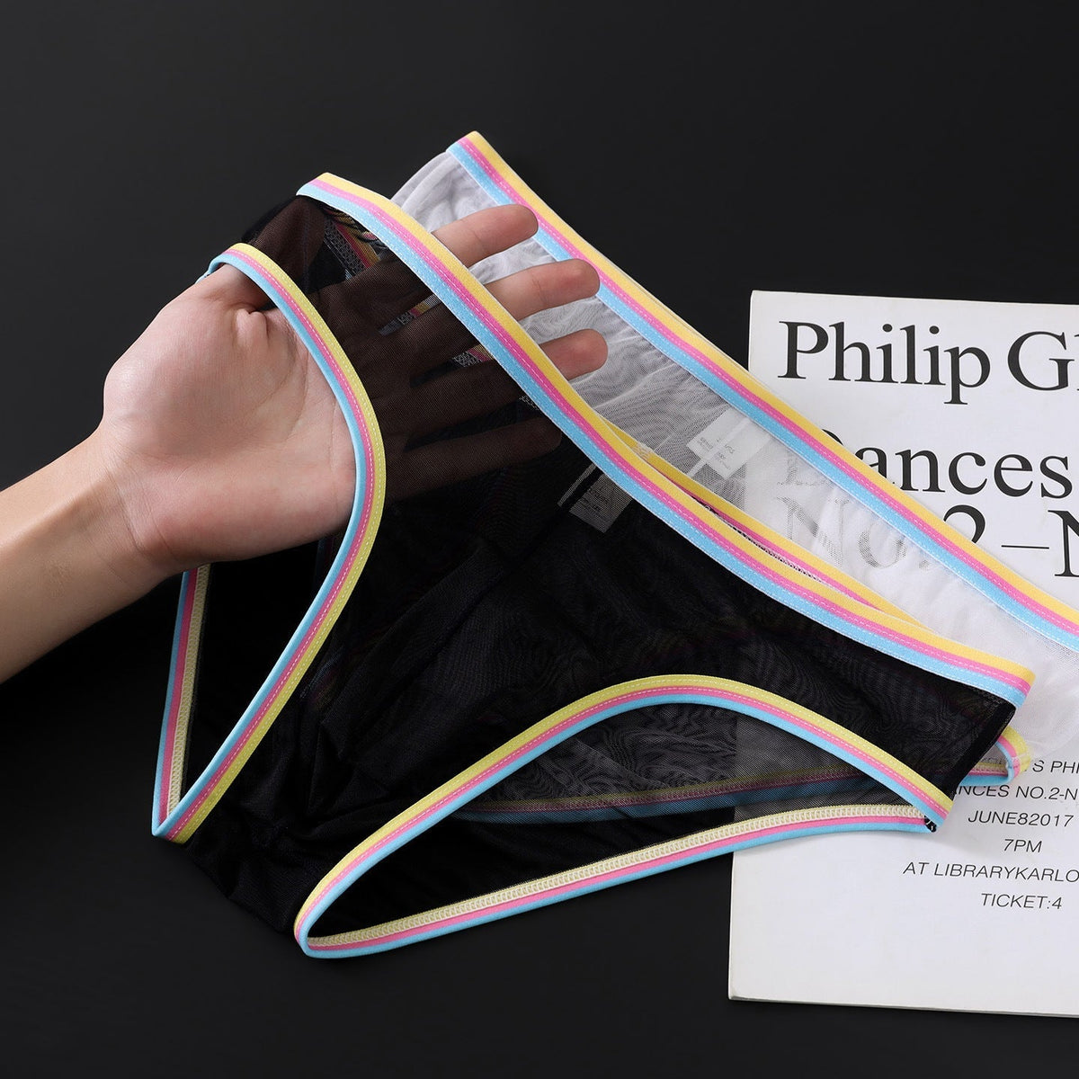 Soft Highly Elastic Mens Briefs With A Half-hip Design