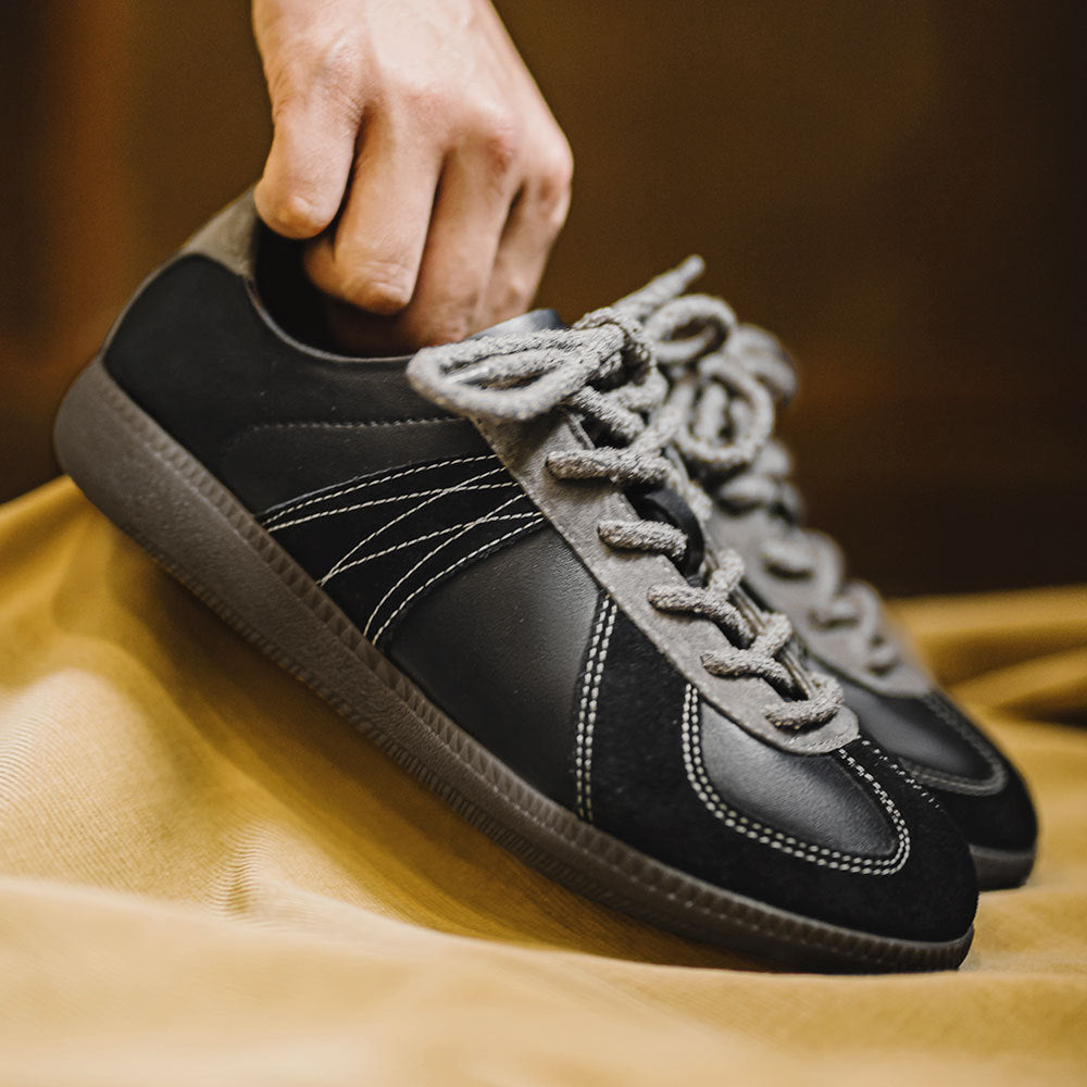 Fashion Men's Low Top Retro Casual Sneaker