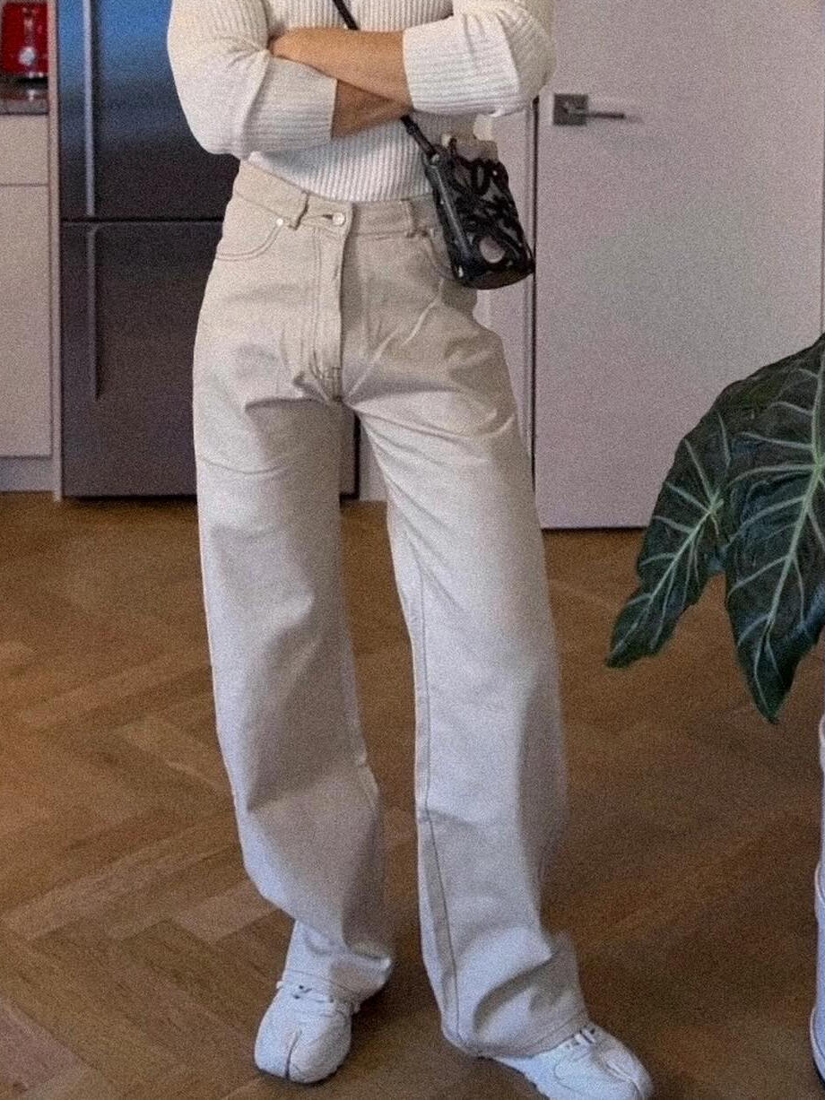 Low-rise Crossover Jeans