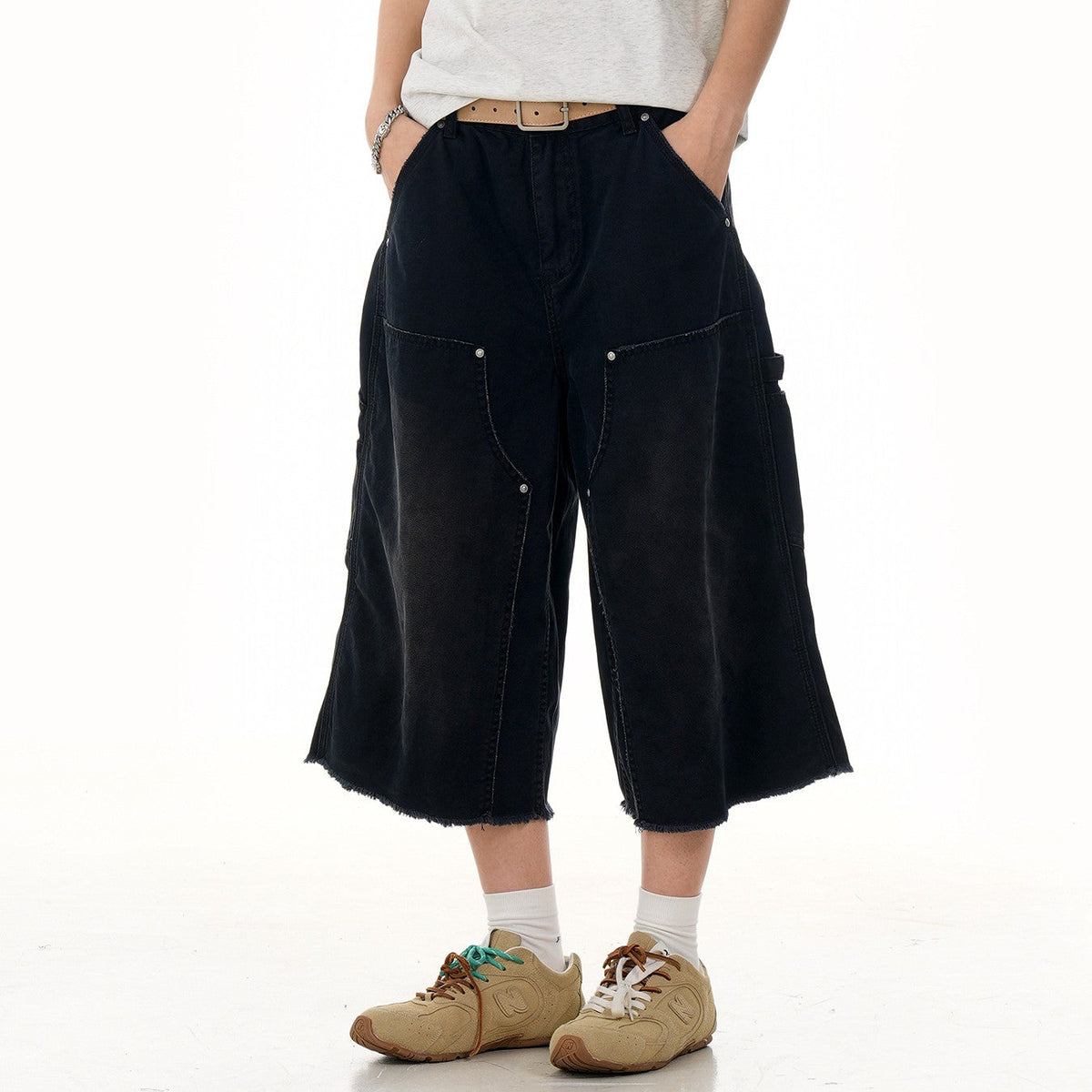 American Retro Black Rivet Cropped Pants