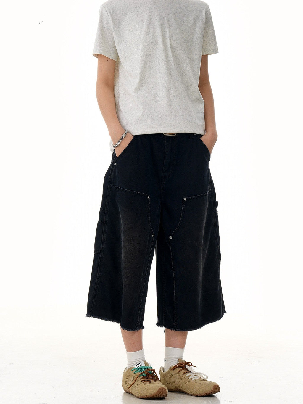 American Retro Black Rivet Cropped Pants