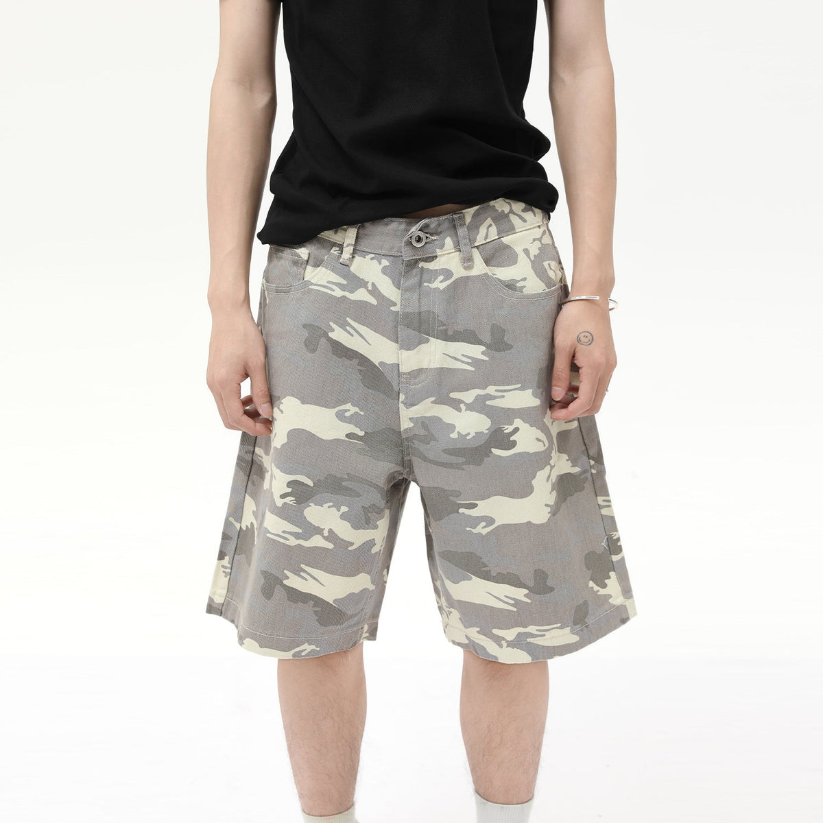 Men's American-style Camouflage Loose Wide Leg Leisure Denim Shorts