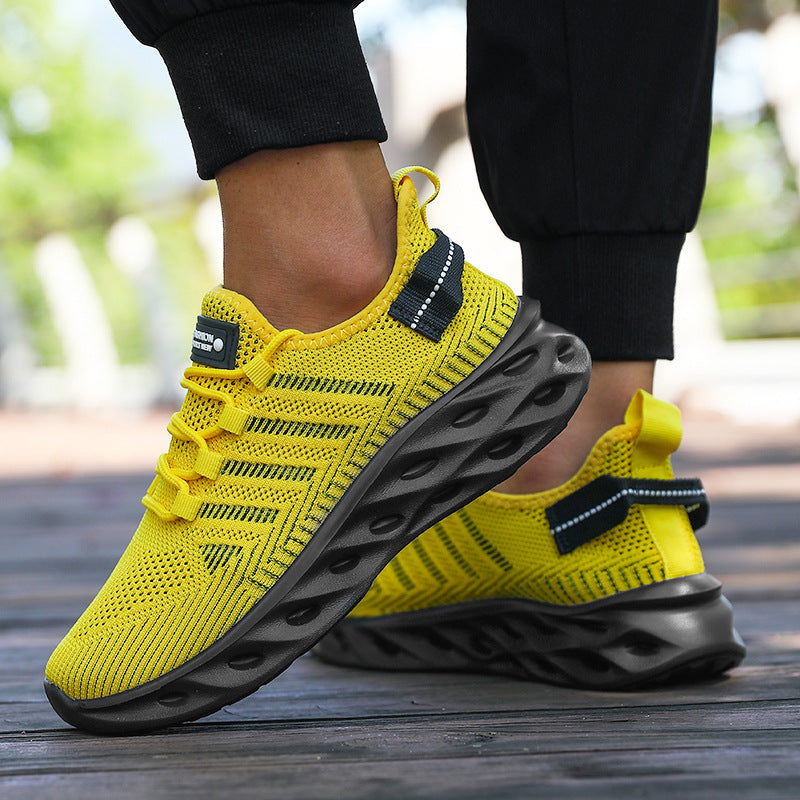 Lightweight And Breathable Mesh Men's Sports Shoes