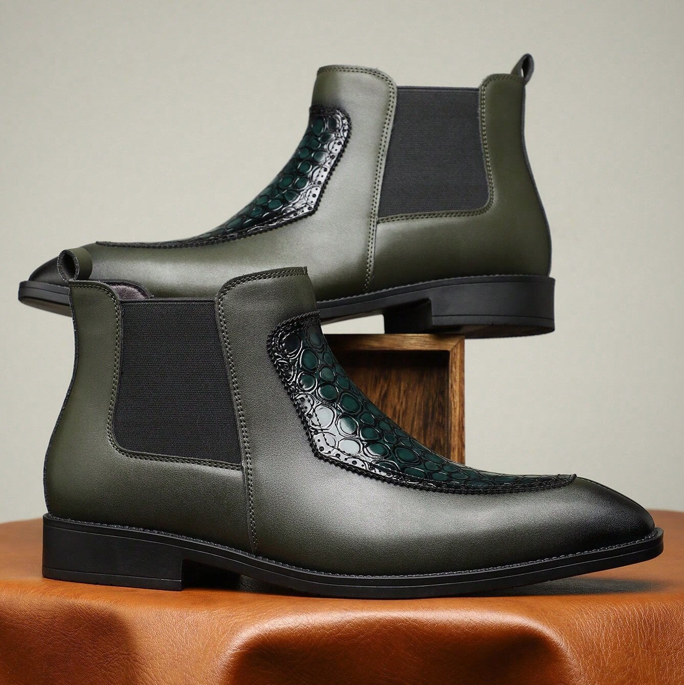Business Casual Mid-top Retro Men's Pointed Versatile Martin Boots
