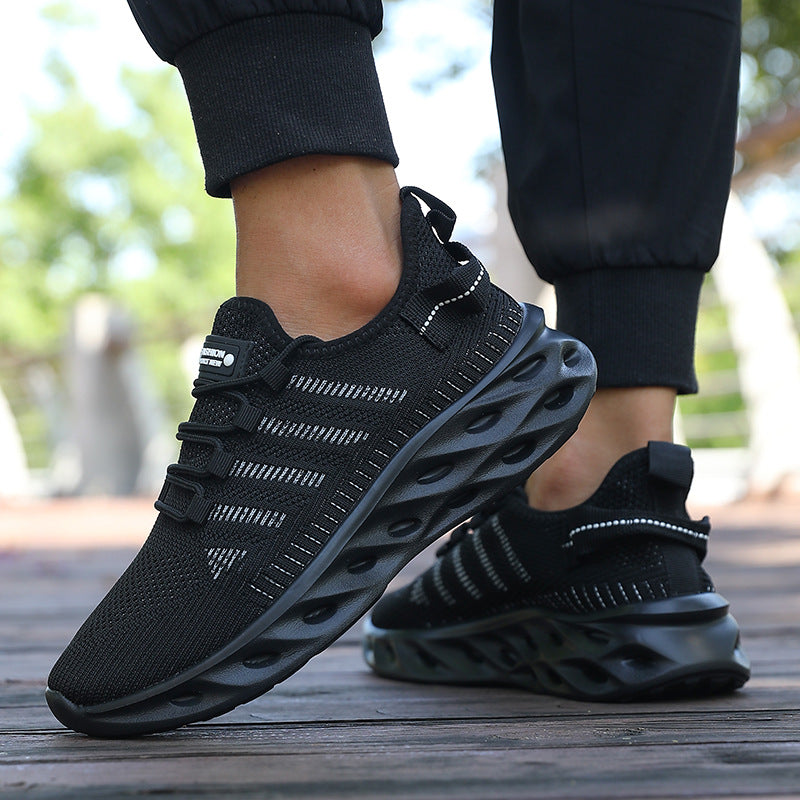 Lightweight And Breathable Mesh Men's Sports Shoes